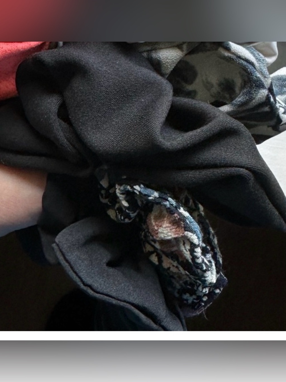 AF scrunchie - Picture 3 of 3